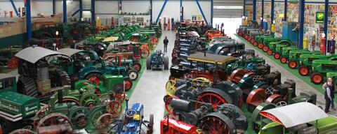 A large tractor collection by Geldof Tractors
